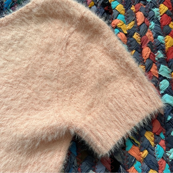 RVCA Pink Fuzzy Cropped Short Sleeve Sweater Women's Size Small Preppy Girly - Picture 12 of 16